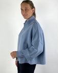 Anneclaire D1822 capevest met rits – Doveblauw