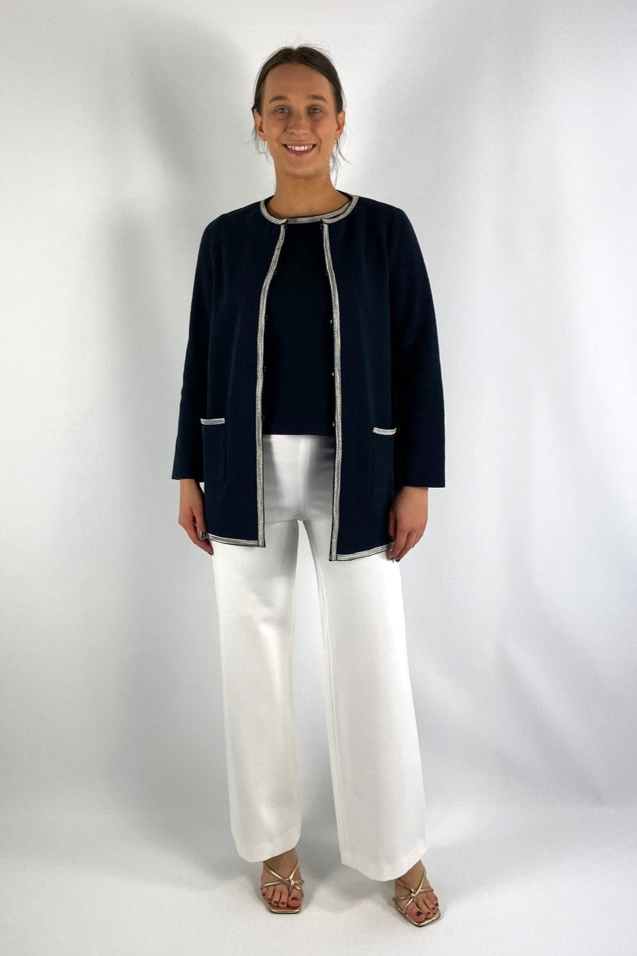 Lange vest van Anneclaire met bicolor bies.