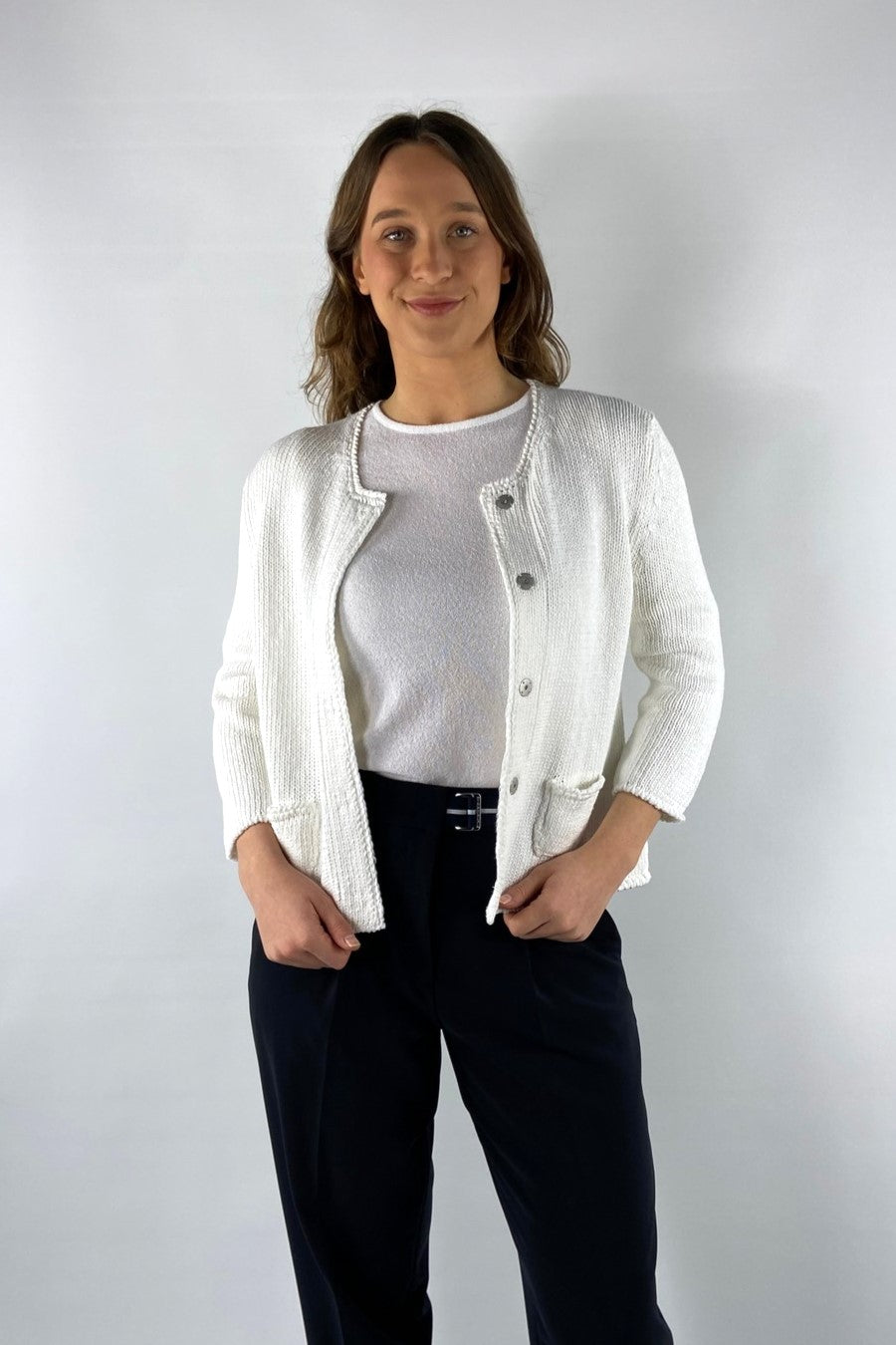 Korte gebreide vest van Anneclaire in wit