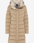 Doorstikte jas in camelkleur met ritssluiting en capuchon.