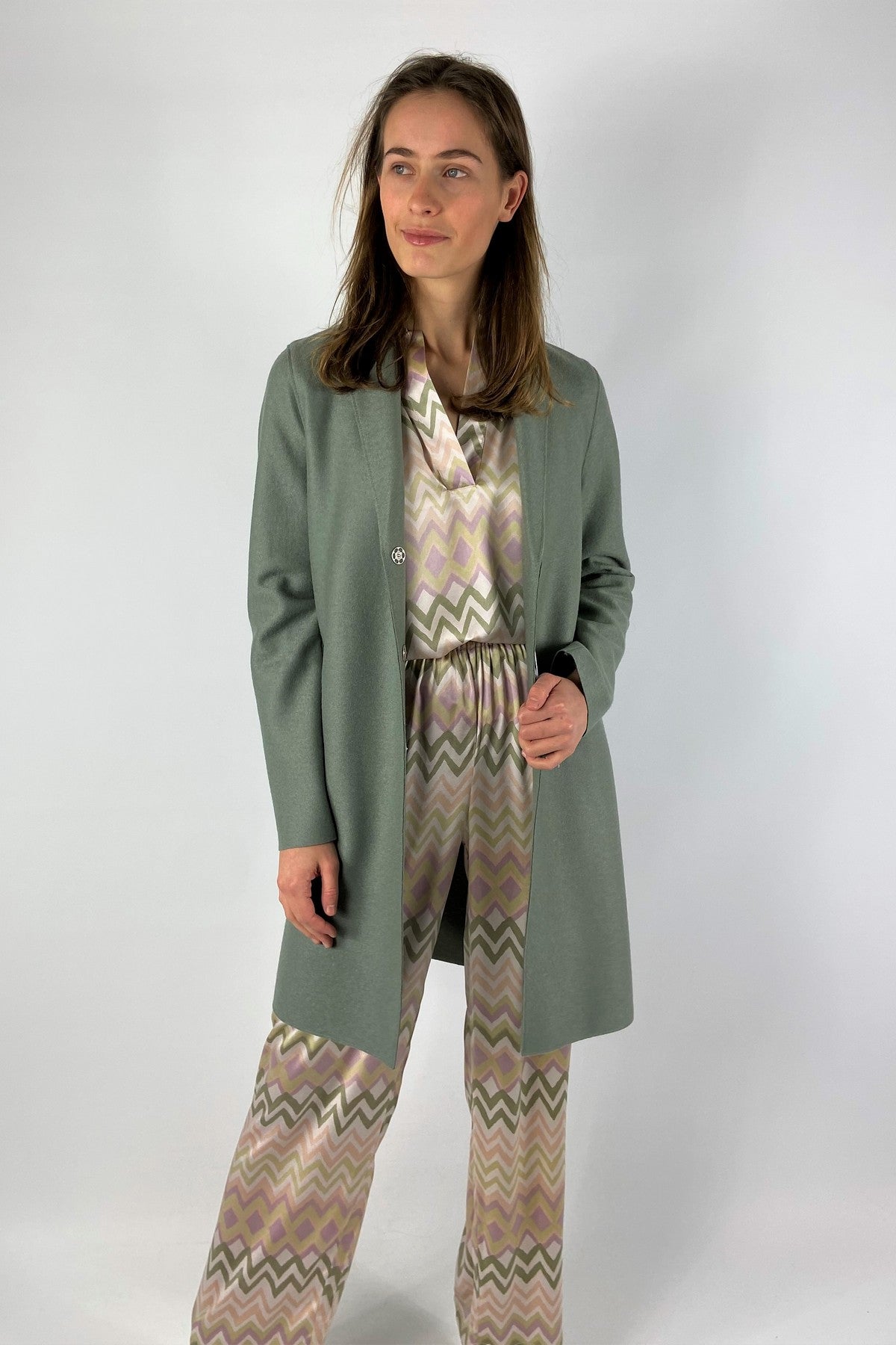 Harris Wharf - A1301MLX | 670 - Cocoon coat light pressed wool