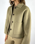 Hemisphere 2623GITTA-5 kort wollen manteltje – Light Olive