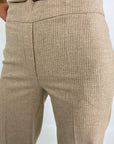 Exterior - 57844 | Phard - Gerade geschnittene beige Hose mit Mikrostruktur
