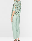 Marc Cain bloemenshirt met kanten applicatie Silt Green – BC 48.31 J47 | 505