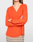 Marc Cain soepelvallende blouse met sierknoop – Tigerlily