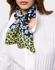 Marc Cain zijden sjaal met luipaardprint Midnight Sail – BC B4.15 Z55 | 391