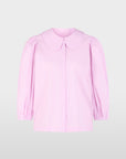 Marc Cain Collections blouse pink tulle met volumineuze driekwart mouwen en afgeronde kraag.