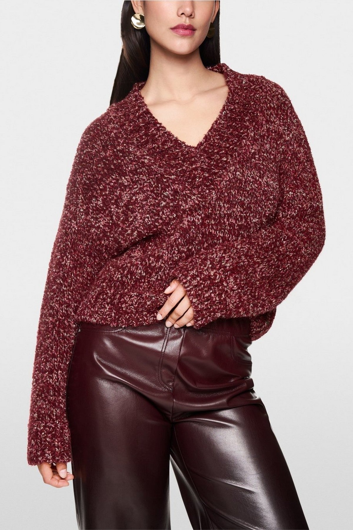 Marc Cain - ZC 41.24 M25 | 294 - Trui V glinsters - burgundy