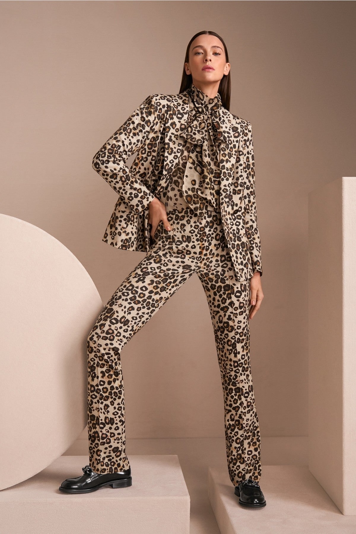 Marc Cain - ZC 51.13 W27 | 606 - Bloes strik luipaardprint - soft cappuccino