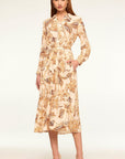 Stijlvolle jurk van Misa in midi-lengte met lange mouwen. "Canyon Stripe Satin".