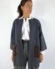 Natan Oregon-wool capemantel wol met ecolederen zakken – Anthraciet Bruin