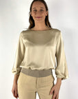 Oscar The Collection – Celia Top in Satin-Optik mit Ärmeldetails – Creme – 2613