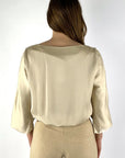 Oscar The Collection – Celia Top in Satin-Optik mit Ärmeldetails – Creme – 2613
