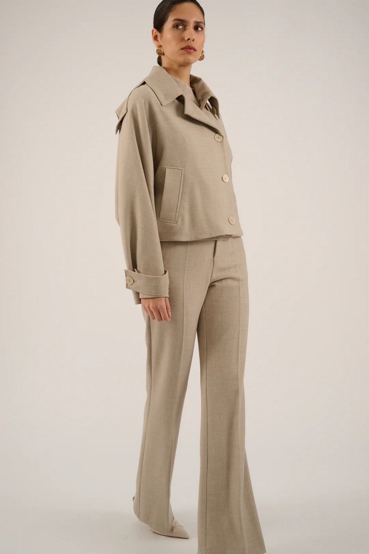 Damesbroek van Oscar model Baume in beige.