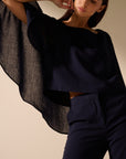 Oscar The Collection - Shane Top - Cape-Bluse mit U-Boot-Ausschnitt - Marineblau