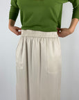 P05186 Peserico lange uitlopende rok, detail elastische tailleband.