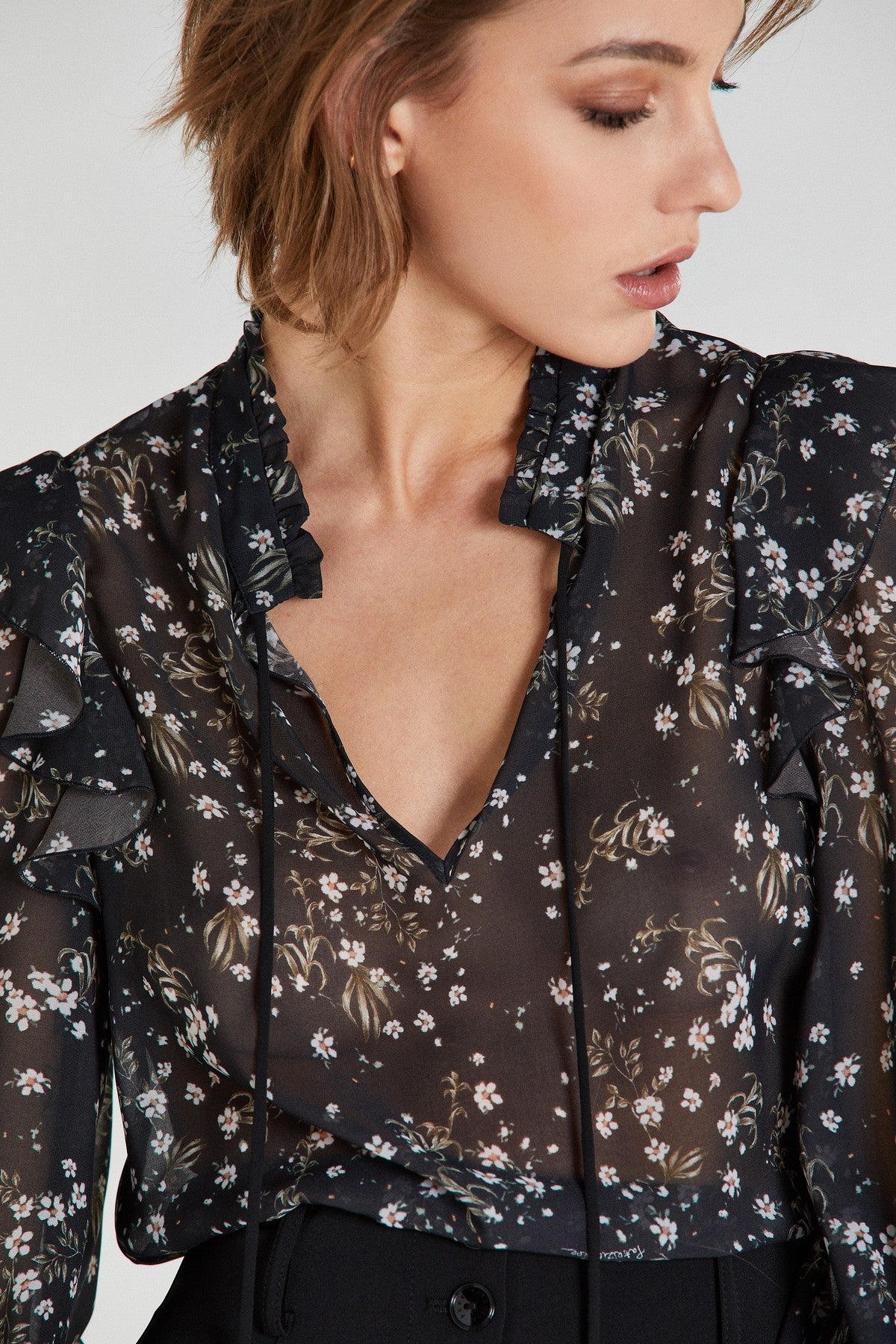 Patrizia Pepe - 8C0433 A8P7 F562 - Bloes rushes schouder - zwart
