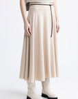Lange rok van stretchwol-viscose twill met uitlopende snit, hoge taille en leren riem voor een elegante, veelzijdige look