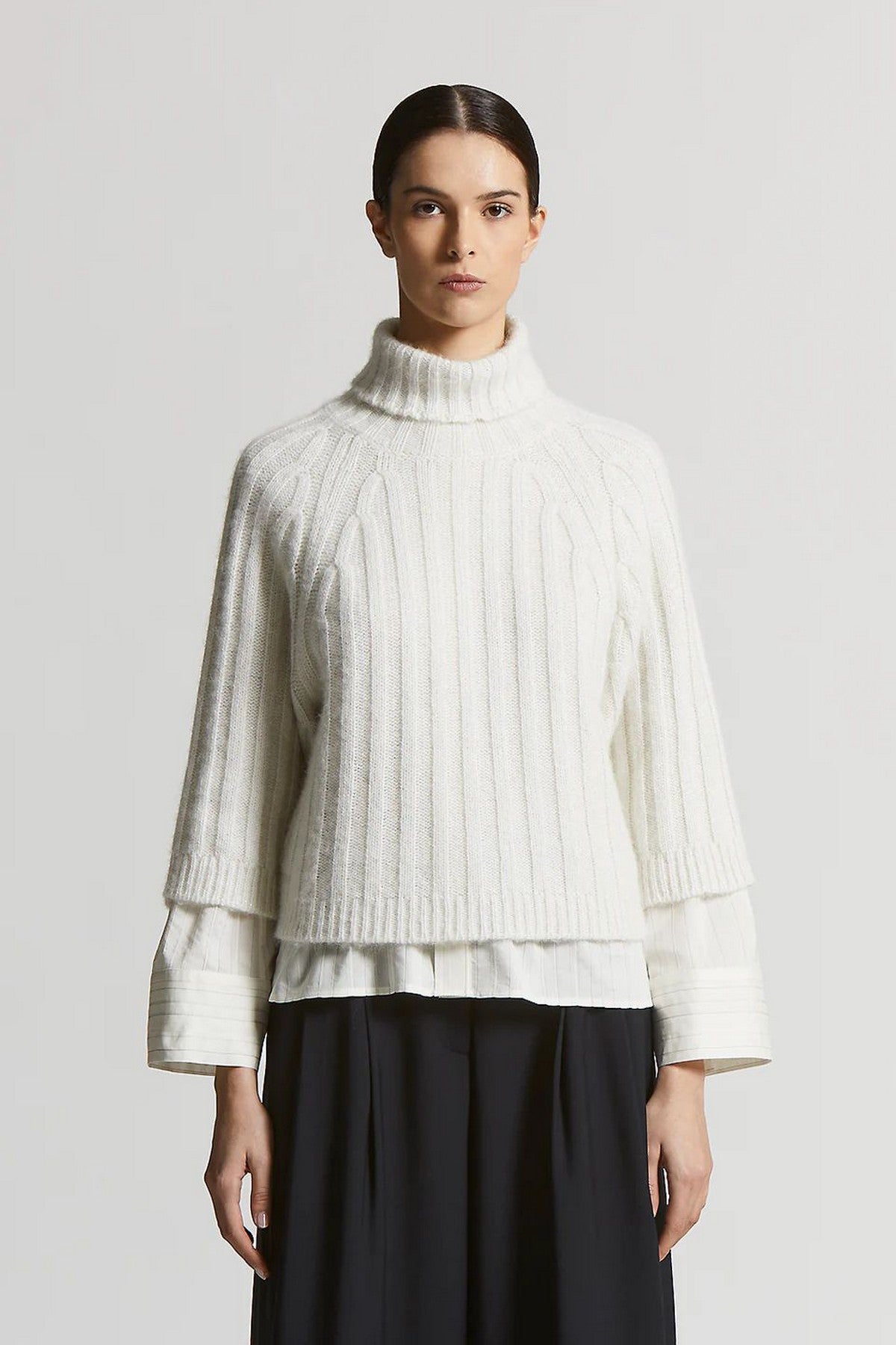 Pull van Peserico met breimotief in winterwit MDOEL A99305F05