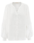 124110100 IVI Collection solid linen blouse wit met franjes en volumineuze mouwen 100% linnen.
