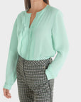 Marc Cain - TC 51.13 W39 | 505 - Bluse mit V-Faltenträgern vorne - Mint