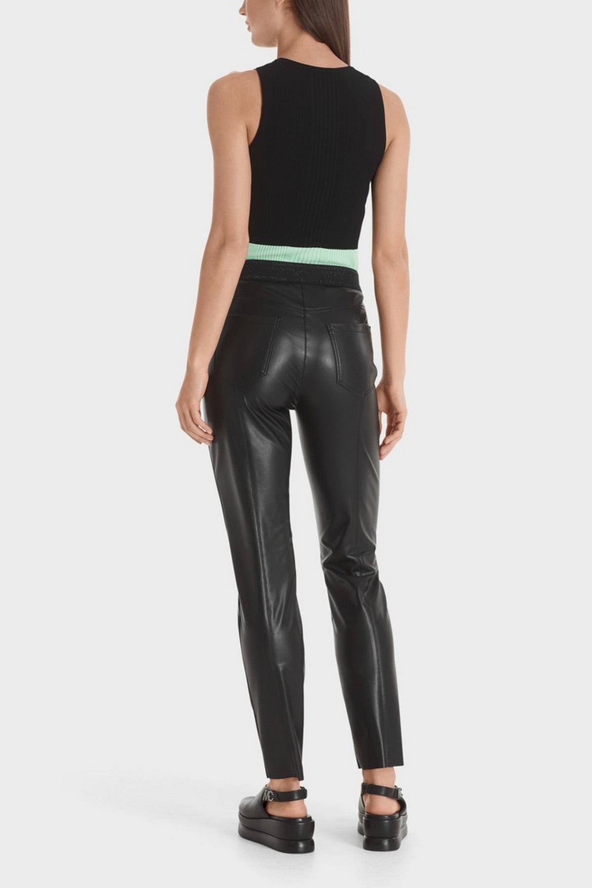 Marc Cain - TC 82.18 J78 | 900 - Broek ecoleder - zwart