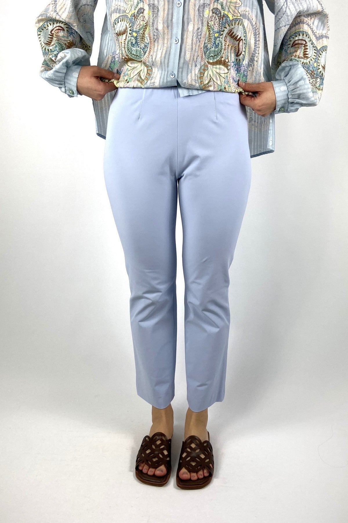 092800/6537 Seductive Cindy technische superstretch broek in lichtblauw 0815.