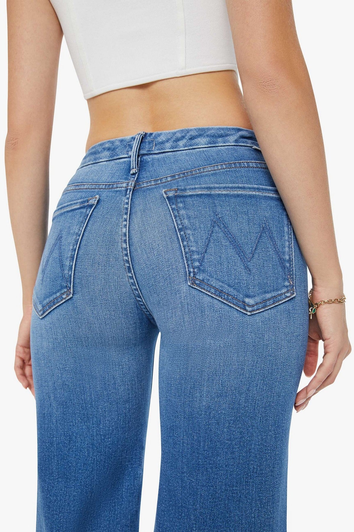 Blauwe denim-jeans met hoge taille voorzien van het M-logo uit de Mother jeans collectie.