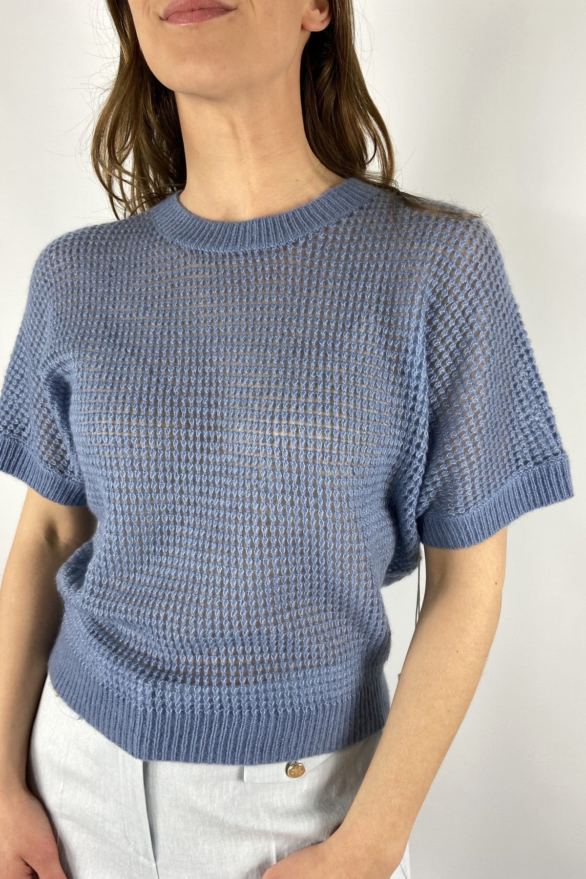 15016 1537 FFC trui korte mouwen dovelauw met open wafelstructuur en ronde hals