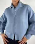 Anneclaire D1822 capevest met rits – Doveblauw