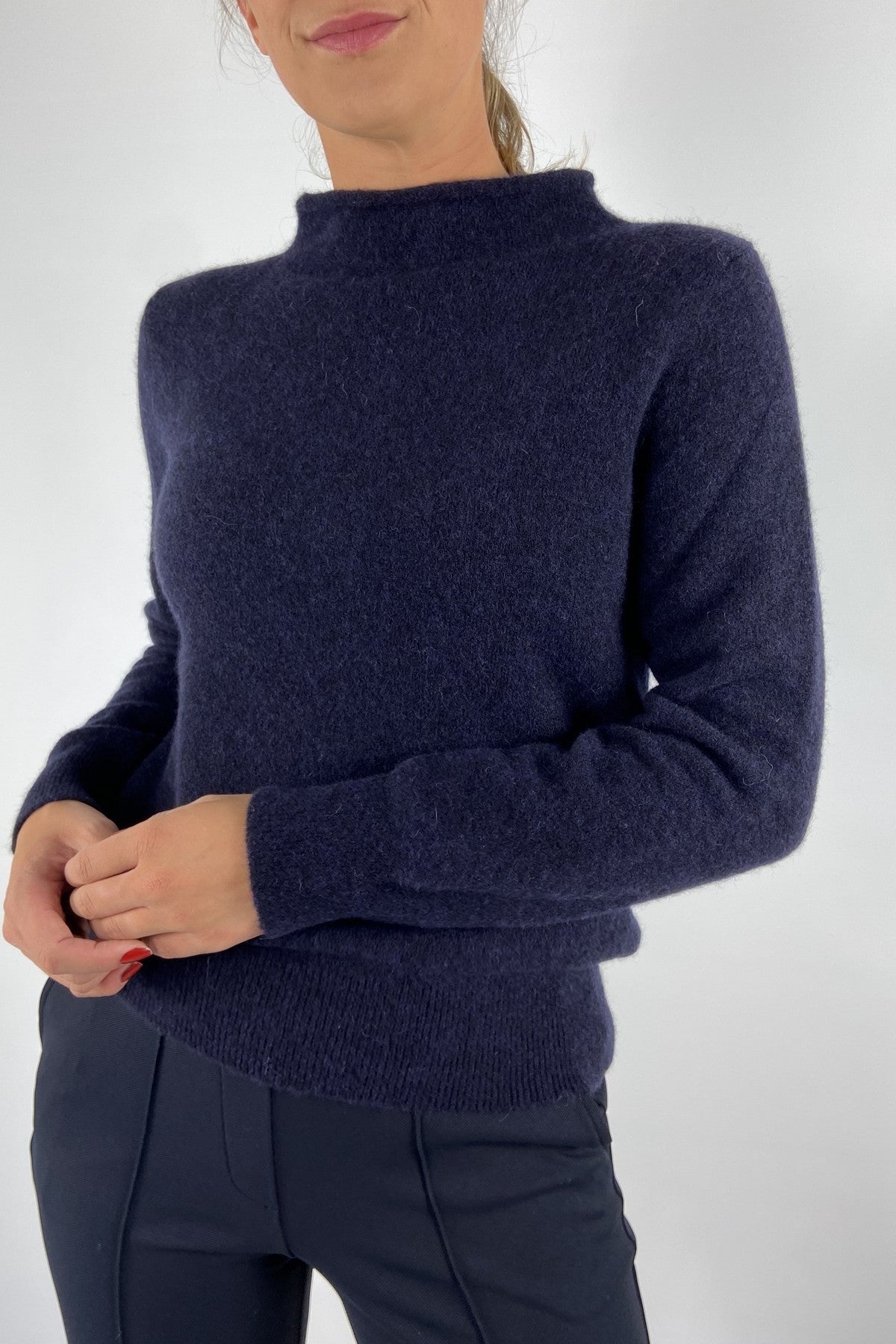 Anneclaire D1794 trui met opstaande kraag – Marine