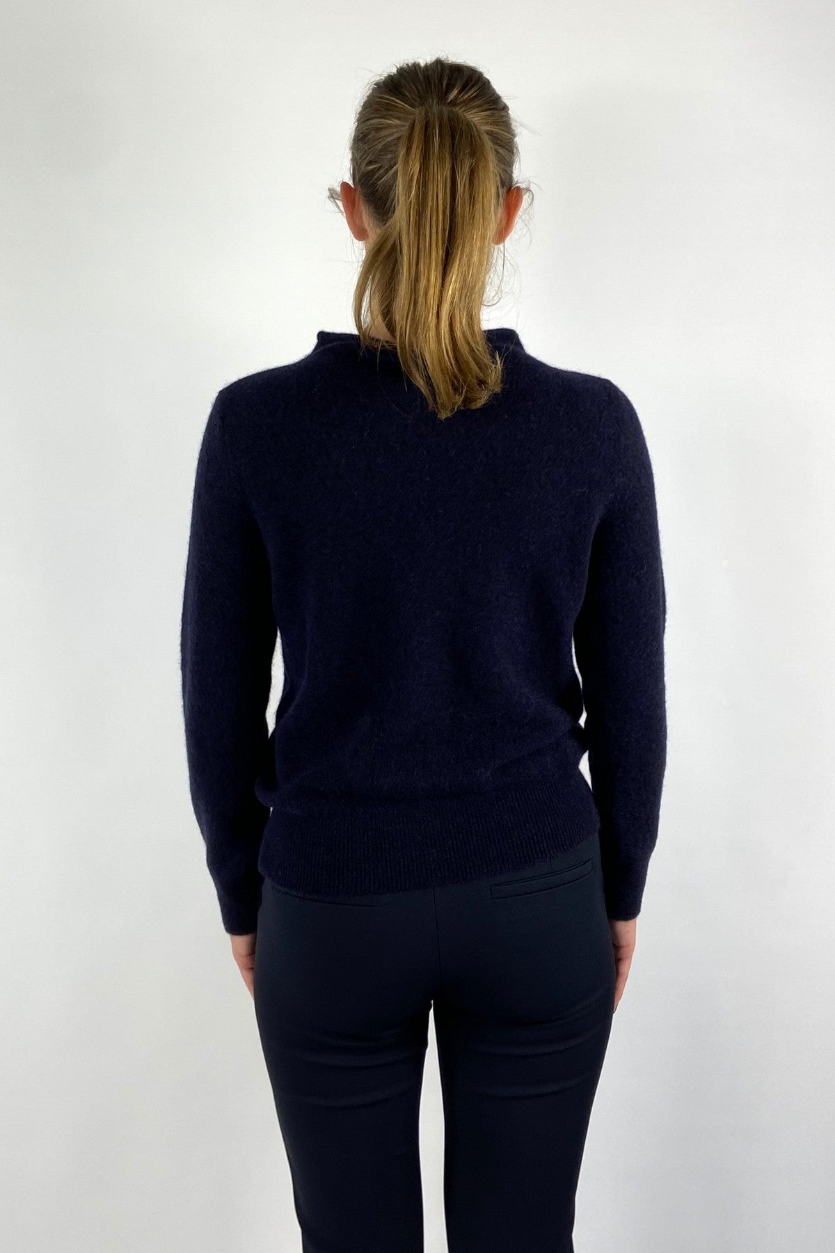Anneclaire D1794 trui met opstaande kraag – Marine