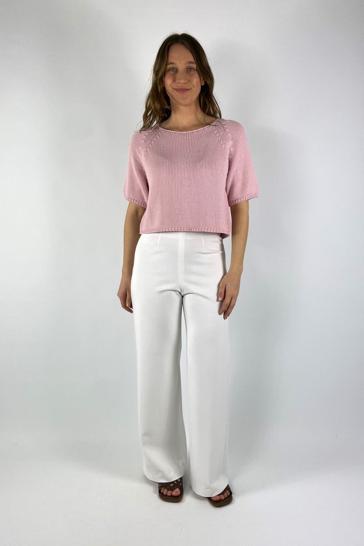 D1540-266-Anneclaire kort roze truitje met ronde hals en korte mouwen in een katoenmix.