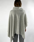 Anneclaire - D0861 117 - Capepull met losse kraag - lichtgrijs