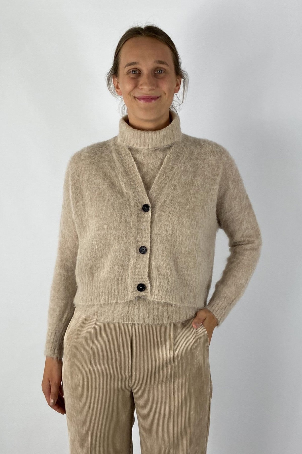 Korte beige cardigan van D'exterior in beige gemaakt uit een zachte alpaga mix.