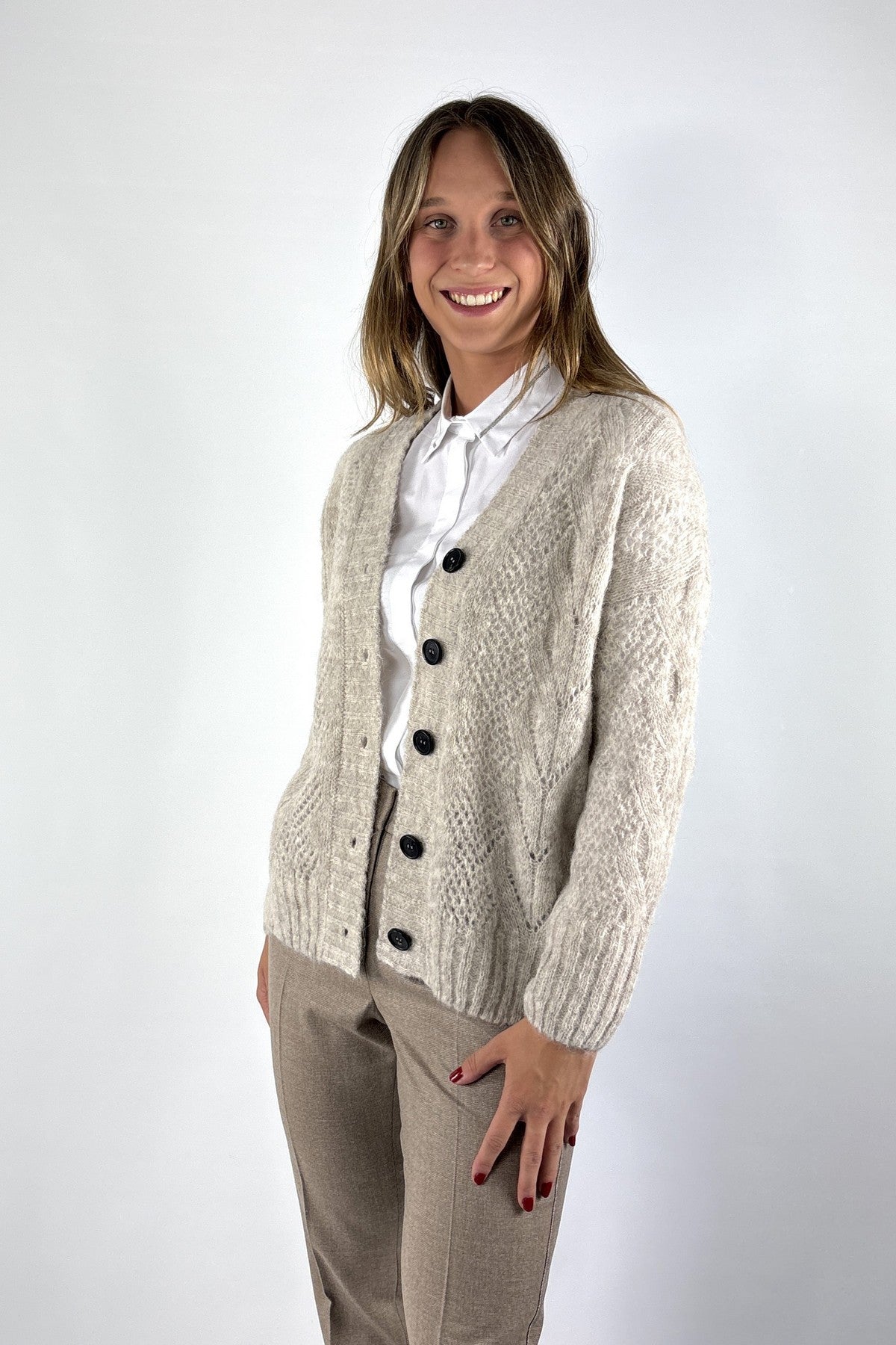 D.Exterior 63194 beige cardigan van alpaca met jacquard breimotief en zwarte knopen