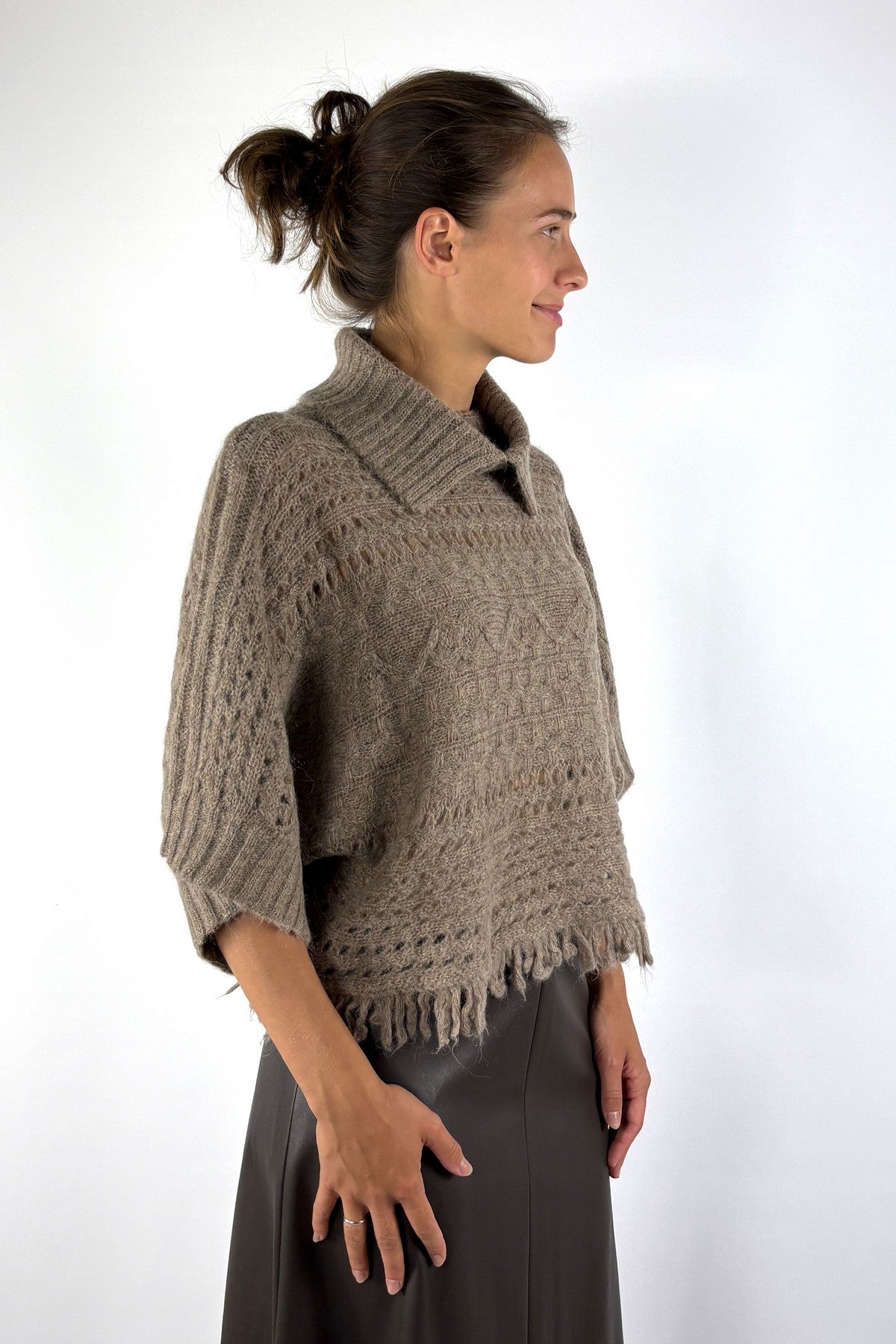 D.Exterior 63142 gehaakte capepull met splitkraag – Castoro