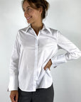 FFC 16434 witte popeline blouse met lange mouwen en brede manchetten met split