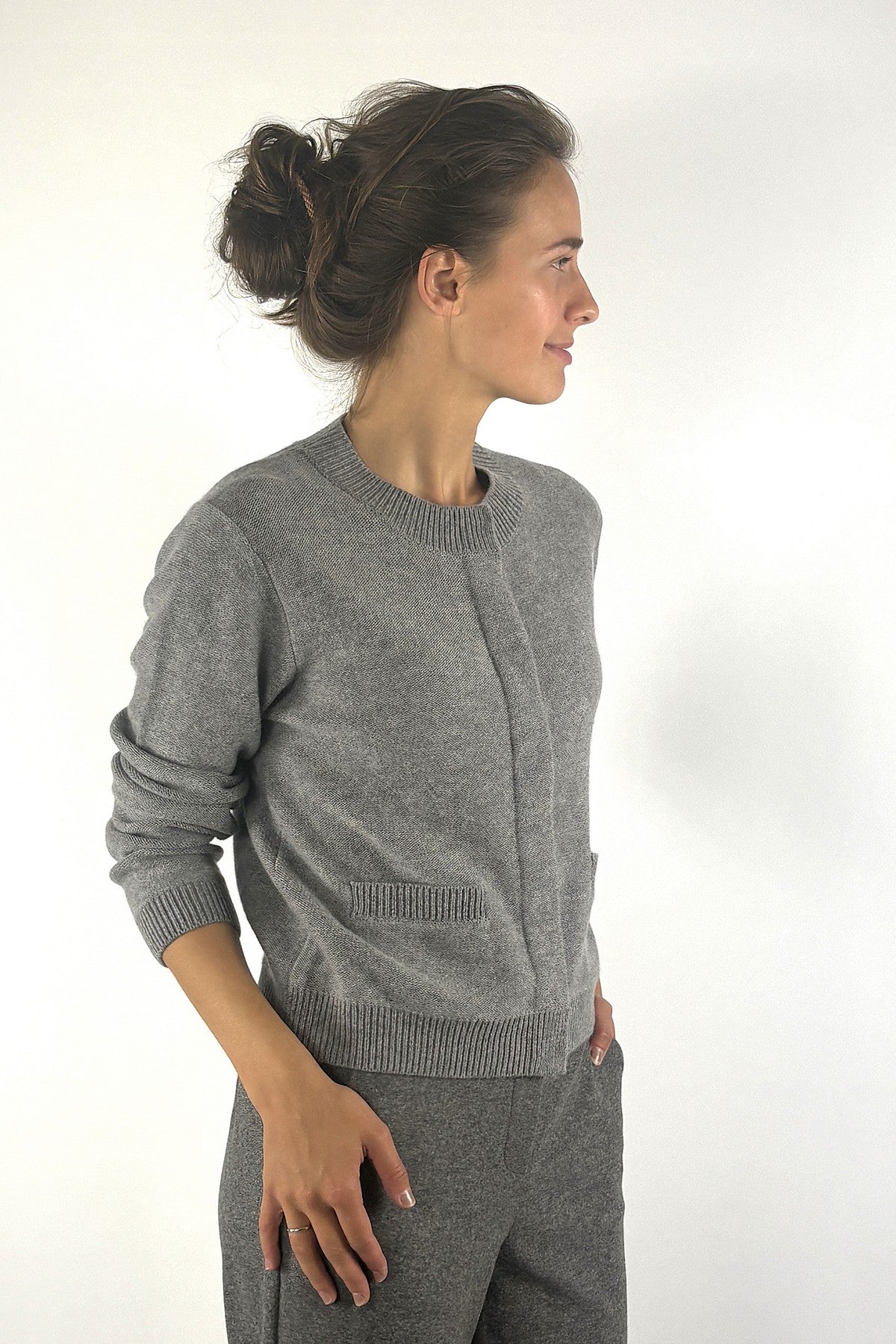 FFC - 16021 | 1619 - Cardigan kort 2 zakjes - LIGHT GREY