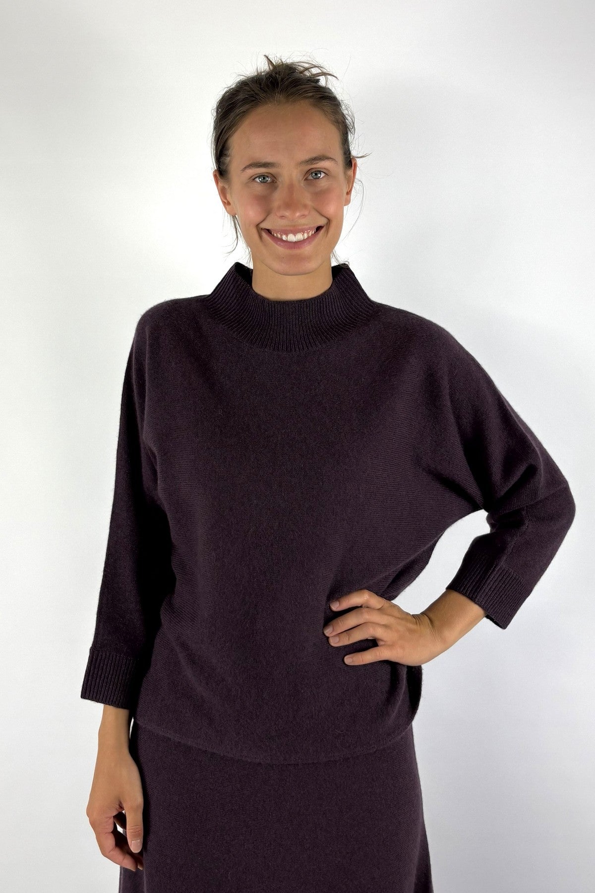 FFC Fashion 16051 trui in Aubergine van wol en kasjmier met opstaande col