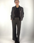 FFC vest in zacht chocoladebruin veganistisch leder met boxy pasvorm