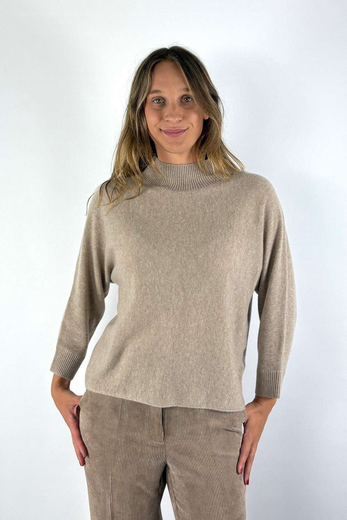 FFC Fashion 16051 trui in Beige Melange van wol en kasjmier met ribkraag en boxy pasvorm