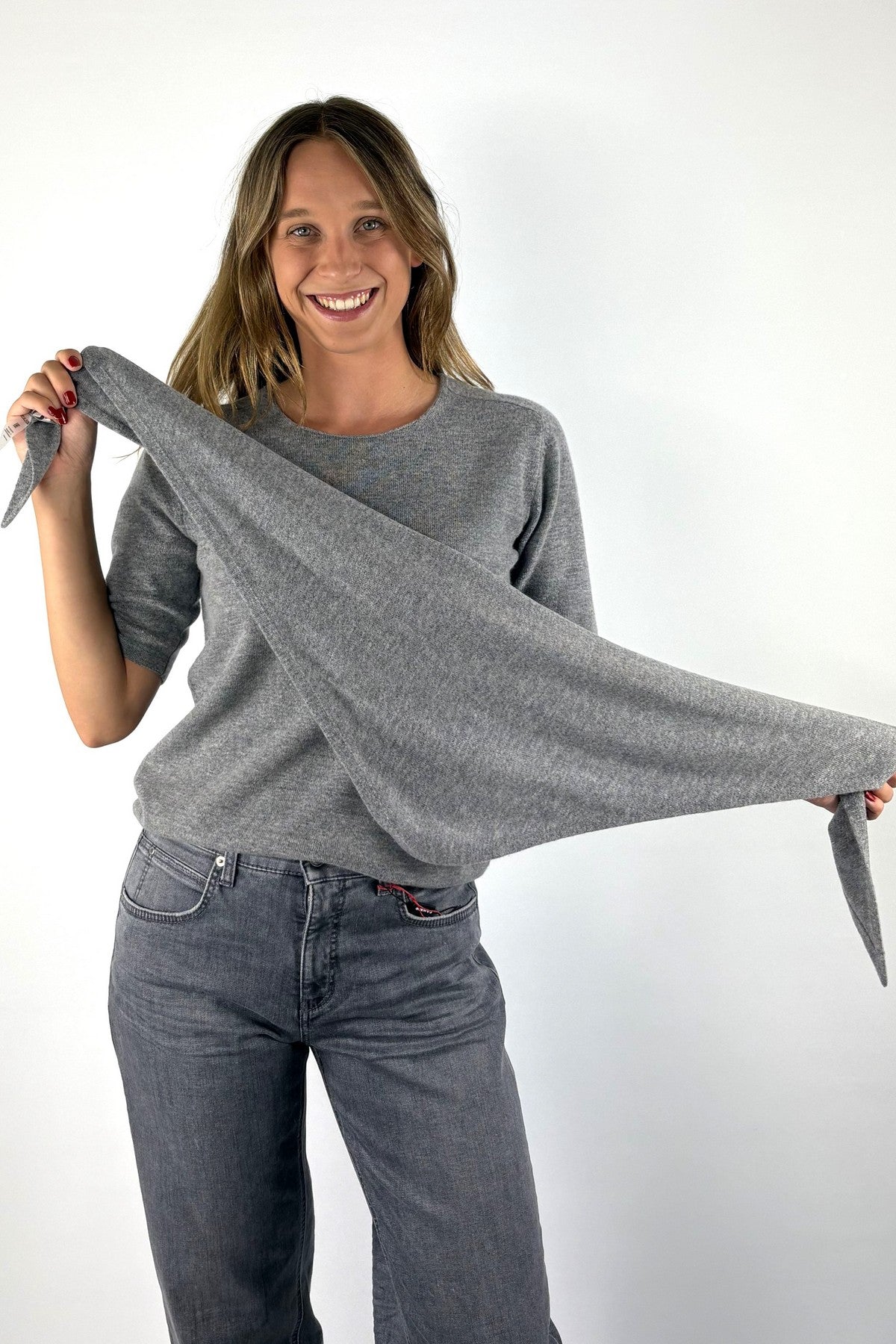 FFC Fashion 16015 triangle sjaal in Light Grey van wol en kasjmier