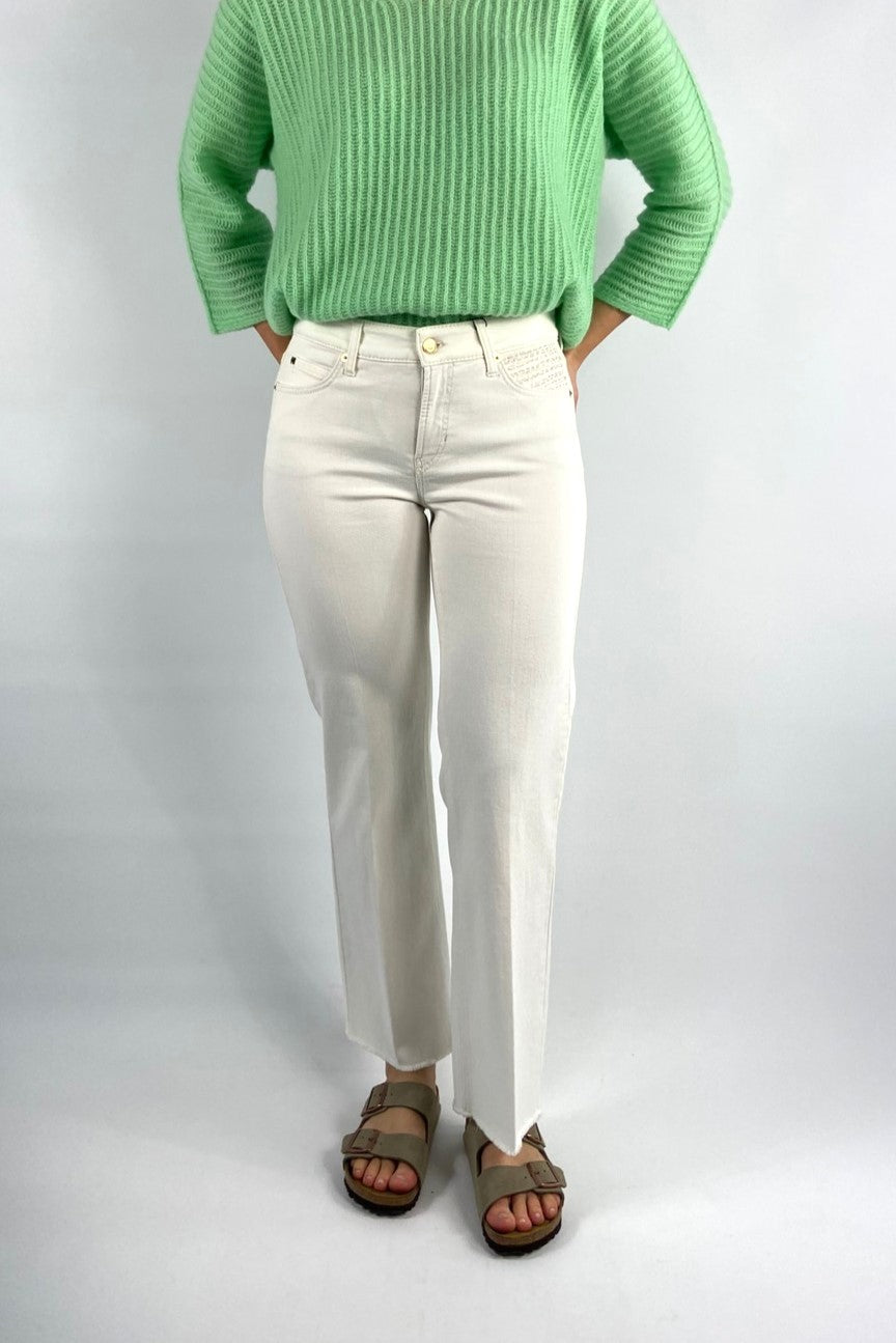 Francesca Cambio rechte jeans in ecru denim met gerafelde zoom en juweeldetail.
