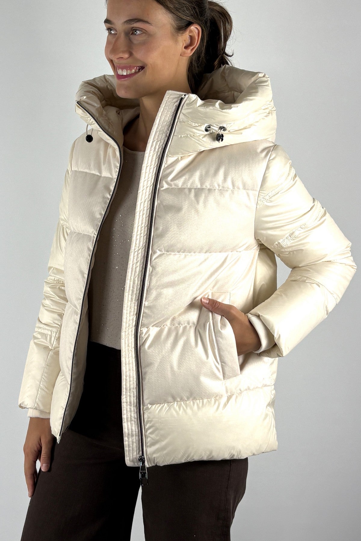 Helmur Praga dons anorak met kap en rits – Panna