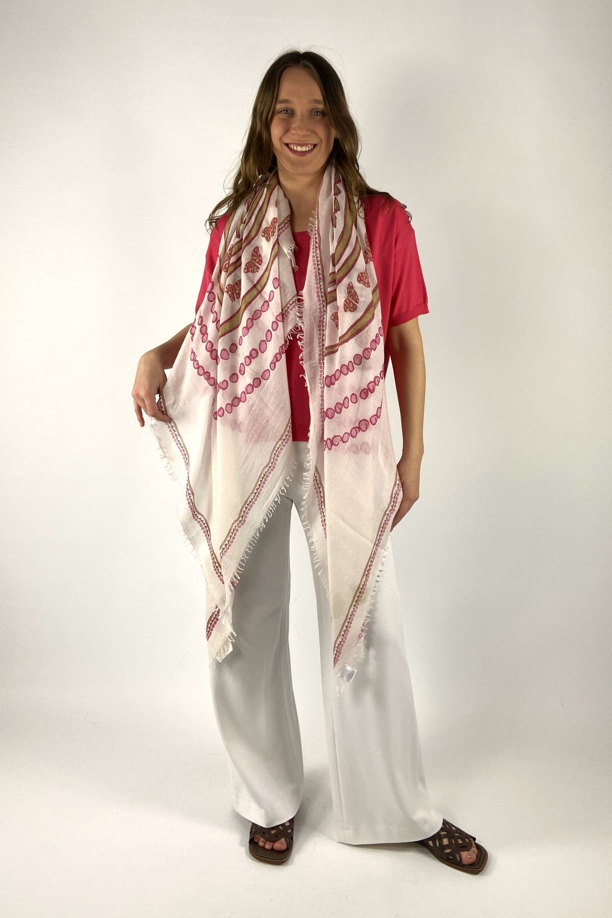 OROUND-CSMQ-Hemisphere luxe vierkante sjaal in ecru, limoengroen en framboosroze met fantasieprint.