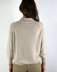 Hemisphere fijngebreide wollen pullover met T-hals – Light Stone