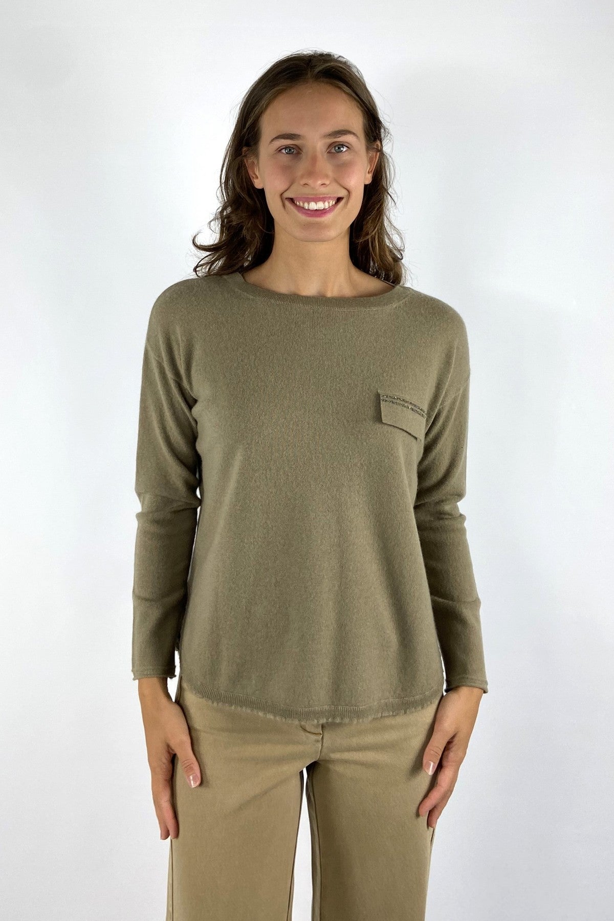 Hemisphere 2621328GR-4 pull in Dried Herbs van 100% cashmere met glitterdetail op de pocket