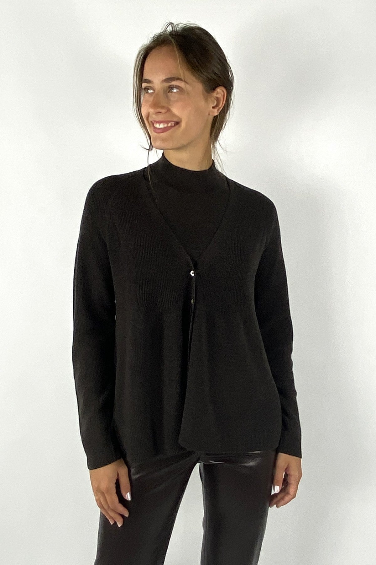 Losse cardigan van Hemisphere in chocolade bruin in een aangename wolmix brei.