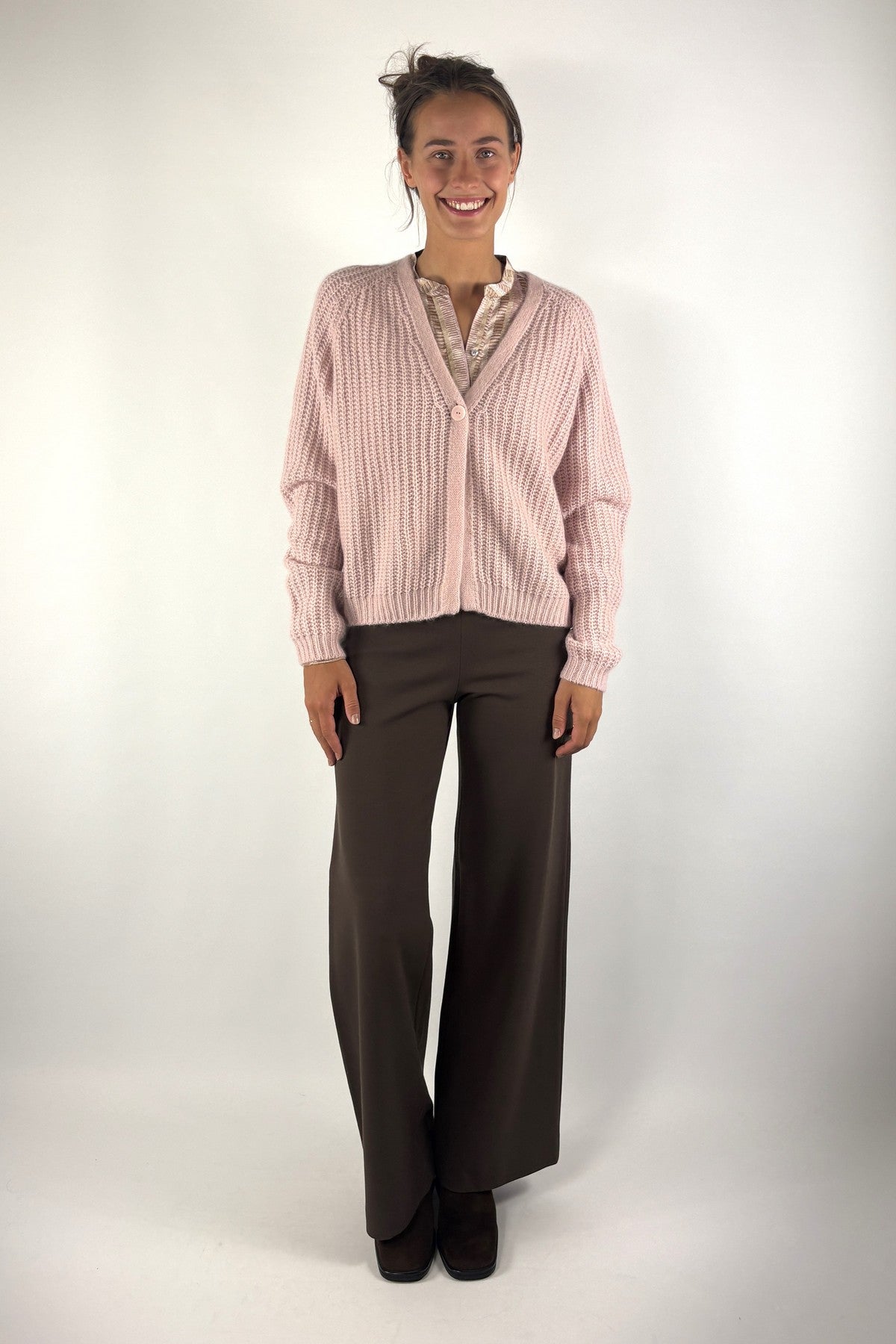 Hemisphere 262C504-17 oversized cardigan in Powder Blush van kasjmier en katoen met V-hals